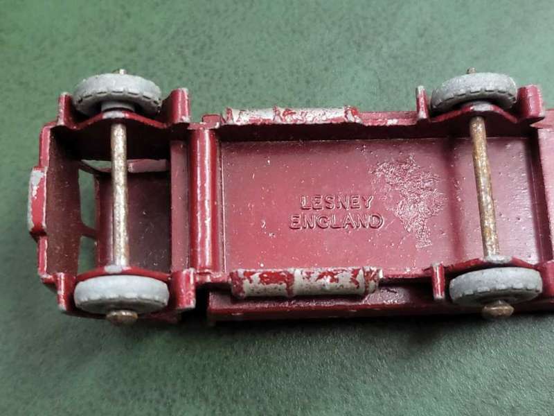 *R1 Auction* Lesney ERF Lorry Plateau Red