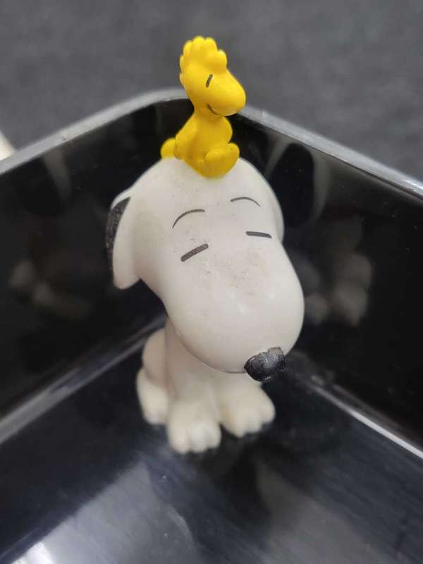 **R1 Auction** UFS Colgate Palmolive Snoopy Toy Figure -China