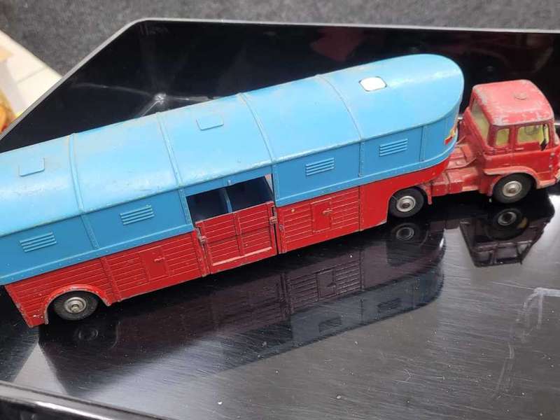 Corgi Major Toys Articulated Horse Box Chipperfields Circus-GT Britain