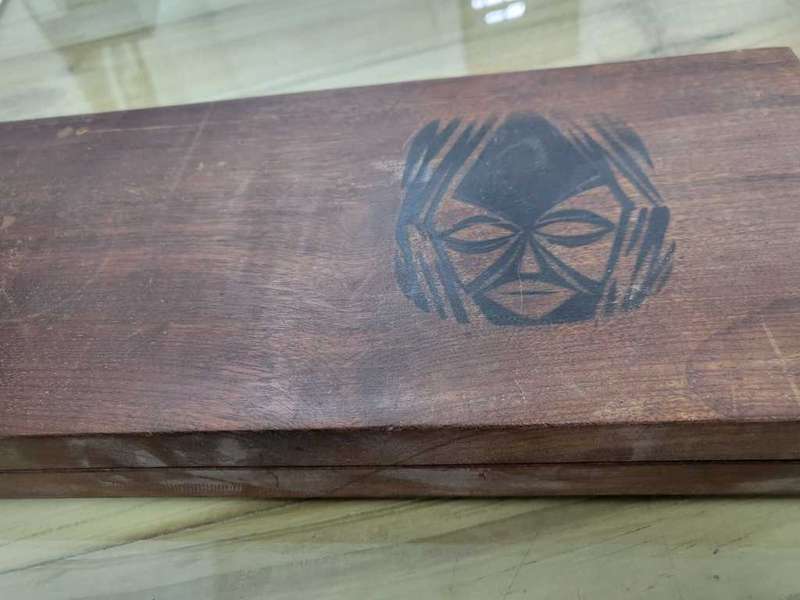 Khoi-Khoin Spiel: Gembox and Gemstones