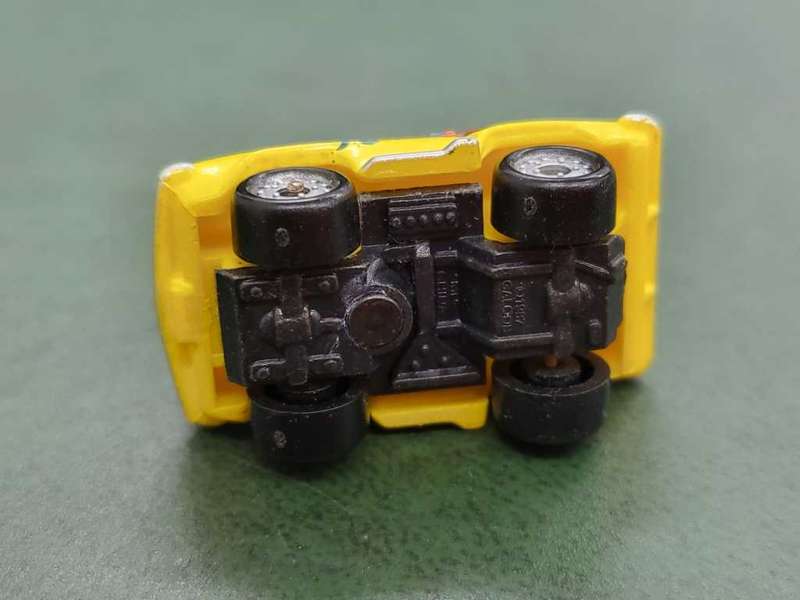 Galoob: Mini 1969 chevrolet in yellow