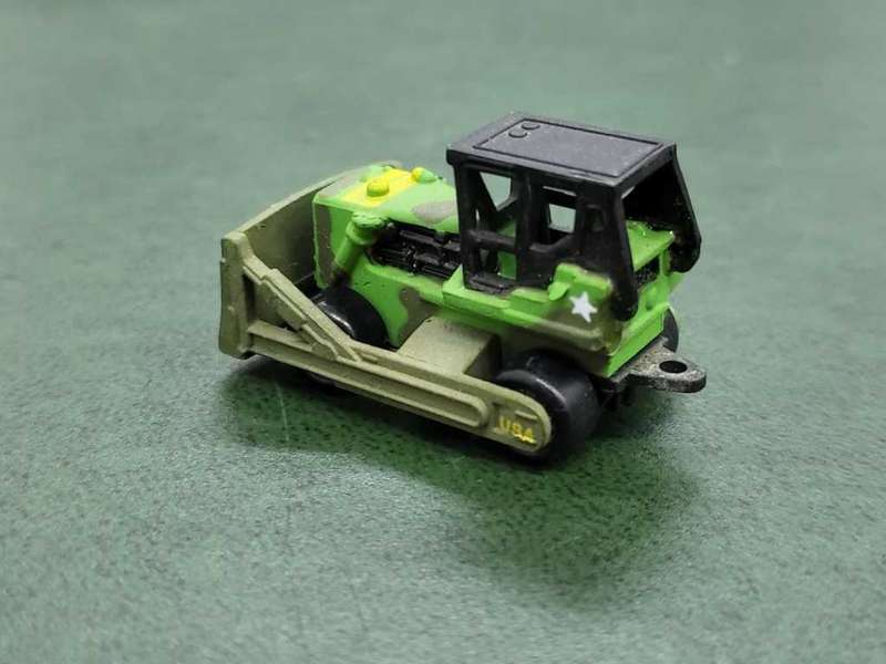 Galoob: Mini military bulldozer construction 1990s