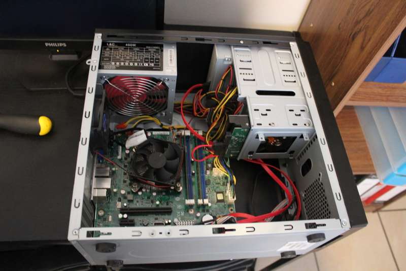 Black Friday! Full Office/Gaming PC Setup! (i7 3770, 8GB DDR3, 500GB HDD, 19 Inch Phillips Monitor)