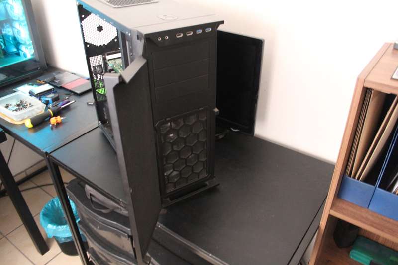 Valuable Untested Or Faulty PC (Core i7-3770K, GT 8800 512MB, 750W Seasonic PSU,  Antec P100 Case)