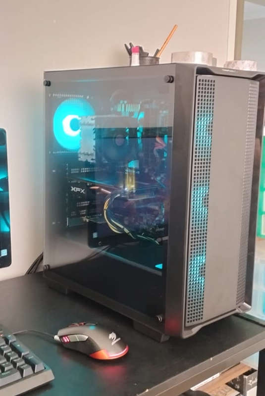 Beast Gaming PC (i7 4790K, RX 570 8GB, 16GB DDR3, 512GB M.2 SSD, 512GB HDD) Plays HD Ultra Settings!