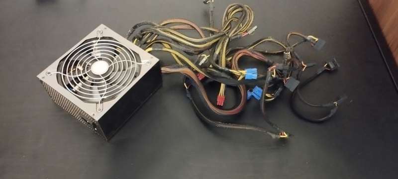Power Supplies (Untested And Possibly Faulty)