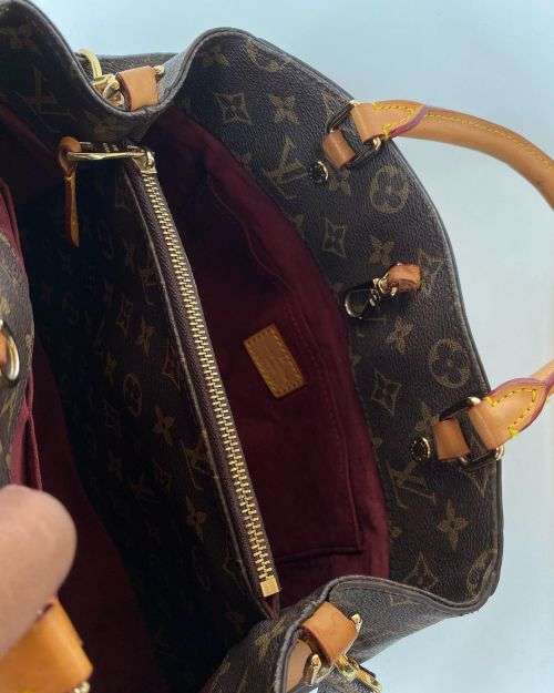 Pre-owned Louis vuitton bag