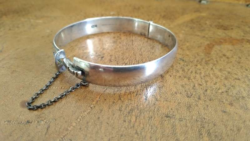 Vintage Sterling Silver Bangle Bracelet