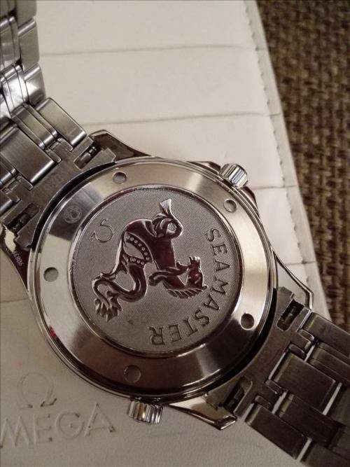 Original RED Omega Seamaster Pro Diver 300m Quartz