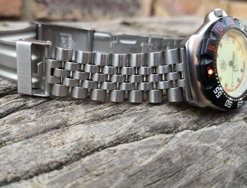 Tag Heuer 1st Gen Formula 1 Quartz 37mm
