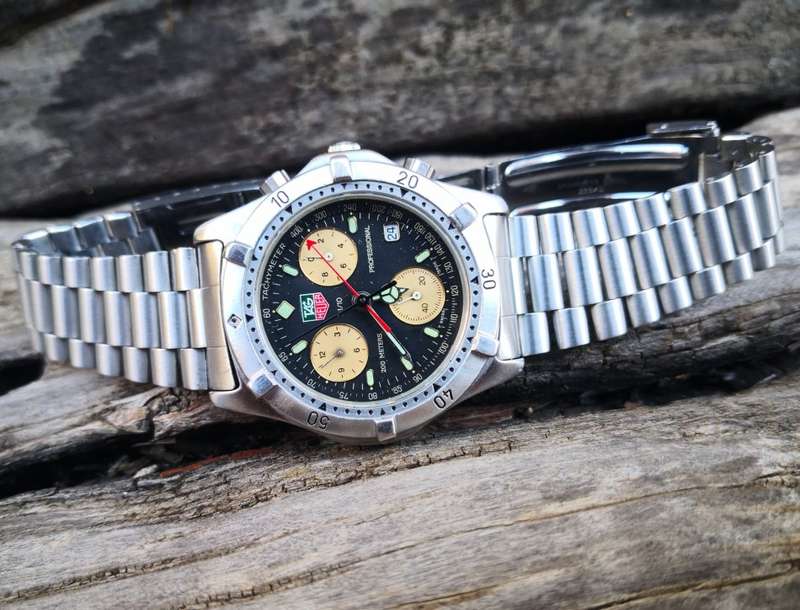 **R1 No Reserve**Tag Heuer 2000 Series Professional Chronograph Quartz 38mm
