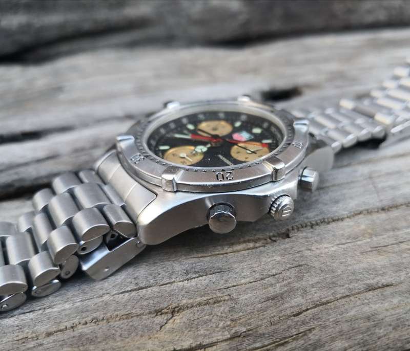 **R1 No Reserve**Tag Heuer 2000 Series Professional Chronograph Quartz 38mm