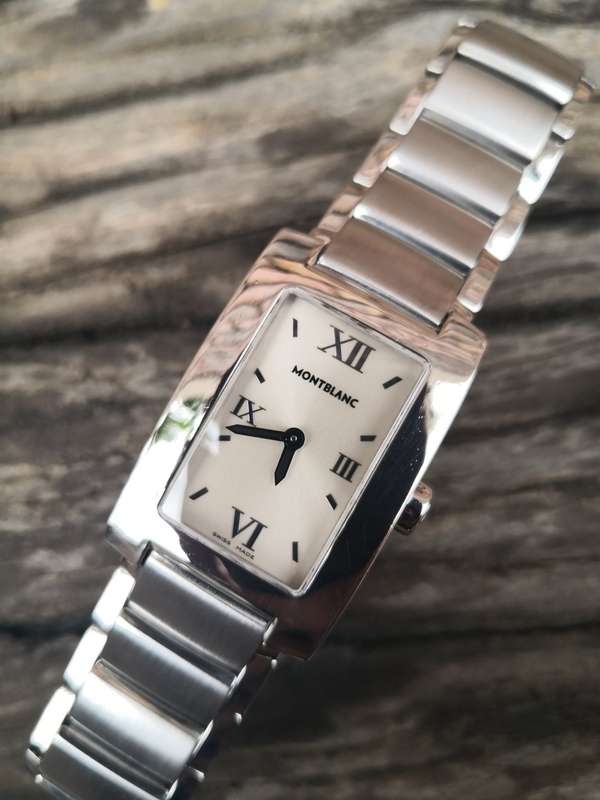 Montblanc Ladies Profile Quartz 24mm x 31mm
