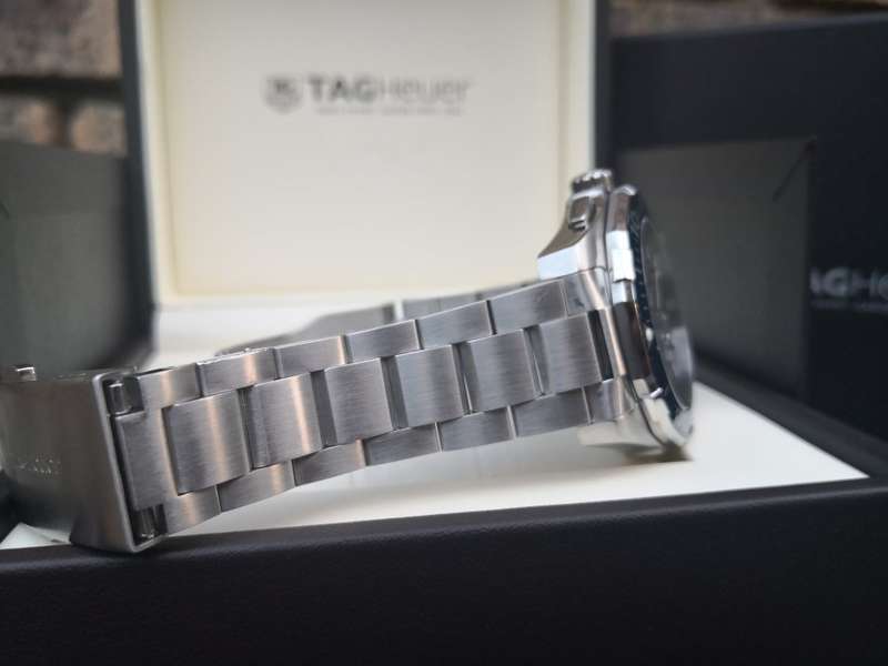 NEW MODEL Tag Heuer AquaRacer Chronograph Quartz 43mm