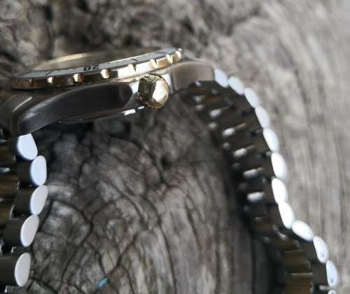 TAG Heuer 2000 series Professional 36mm Quartz