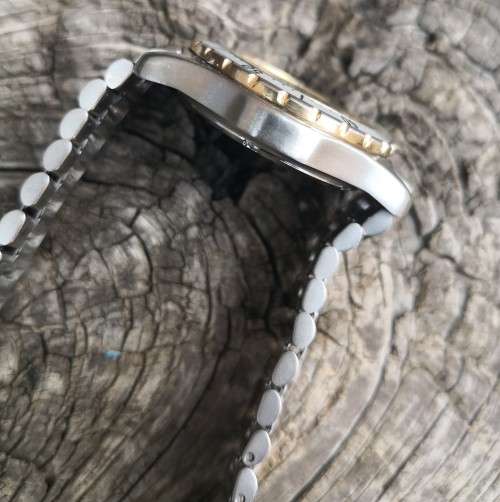 TAG Heuer 2000 series Professional 36mm Quartz