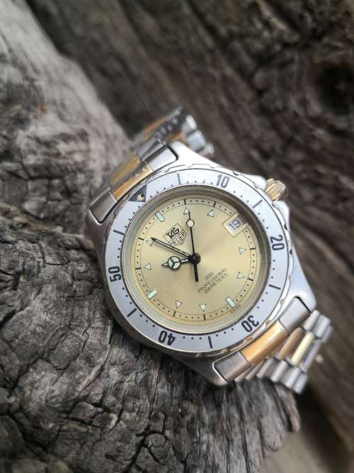 TAG Heuer 2000 series Professional 36mm Quartz