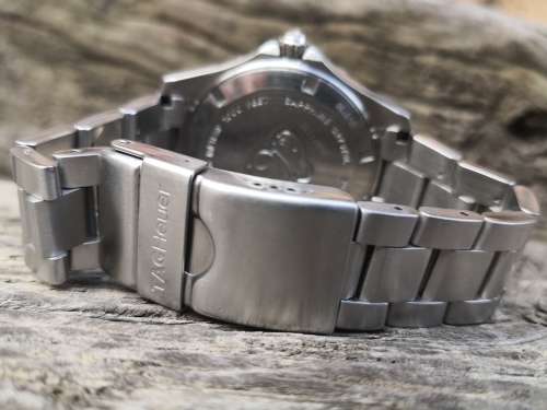 **R1 START**NO RESERVE** TAG Heuer AquaRacer 300 Prof Quartz 38mm