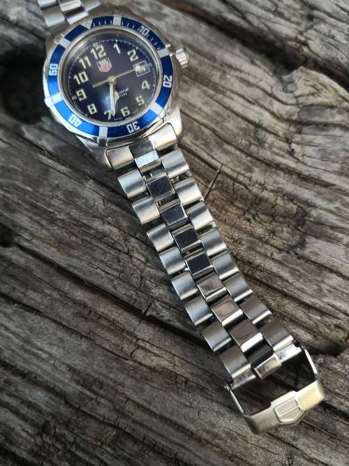 TAG Heuer 2000 series professional 28mm Quartz
