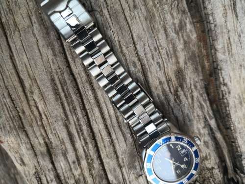 TAG Heuer 2000 series professional 28mm Quartz