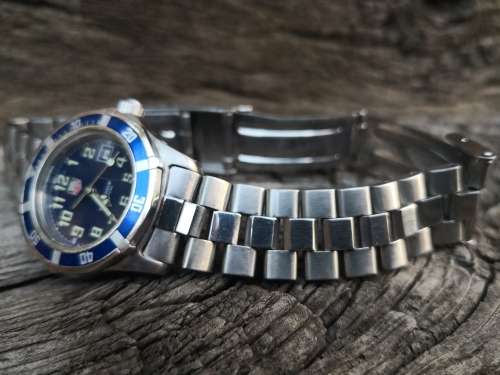 TAG Heuer 2000 series professional 28mm Quartz