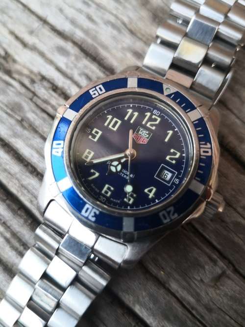 TAG Heuer 2000 series professional 28mm Quartz
