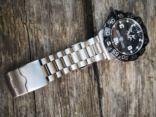 **R1 START**NO RESERVE** TAG Heuer Formula 1 Grande Date 44mm Quartz