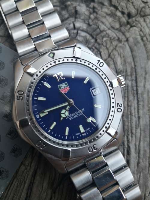TONY DIAS: TAG Heuer 2000 Series Professional Quartz Full size 38mm