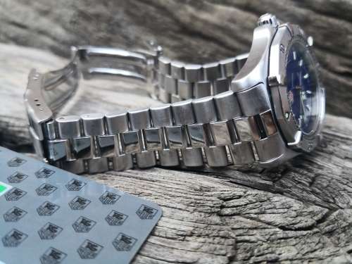 TONY DIAS: TAG Heuer 2000 Series Professional Quartz Full size 38mm