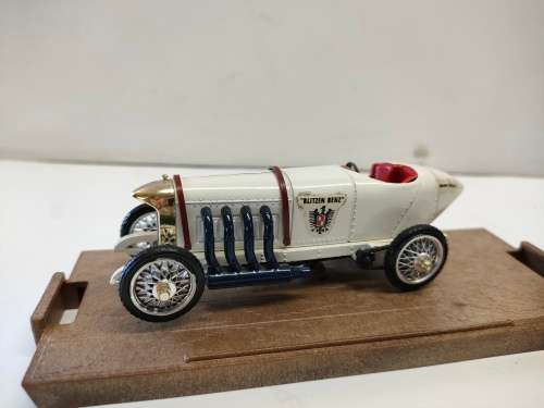 Brumm `Blitzen Benz`Mercedes Benz Racer