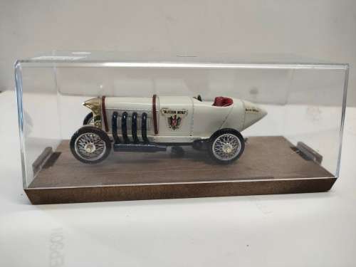 Brumm `Blitzen Benz`Mercedes Benz Racer