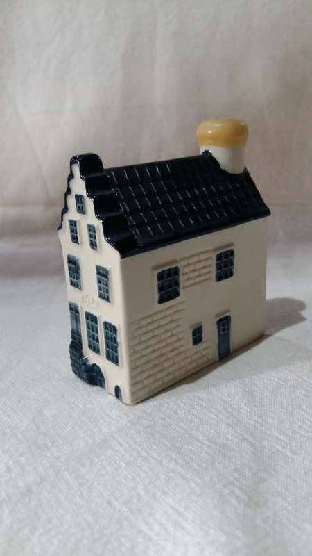 Blue Delft KLM House no 2