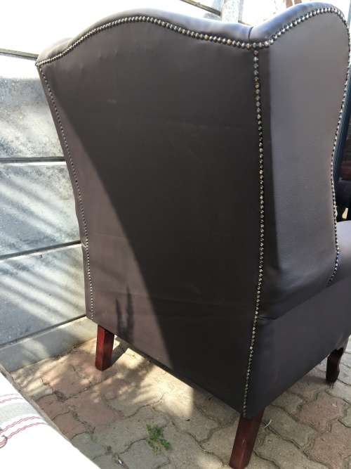 STUNNING LEATHERETTE WINGBACK CHAIRS bid/chair to take both