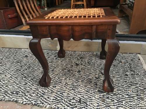STUNNING REFURBISHED RIEMPIE STOOL