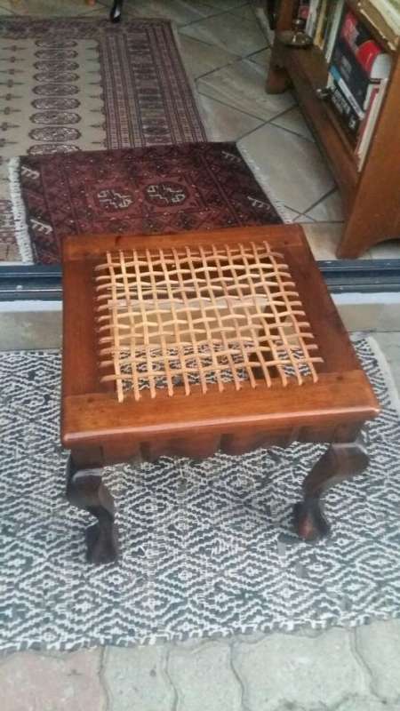 STUNNING REFURBISHED RIEMPIE STOOL