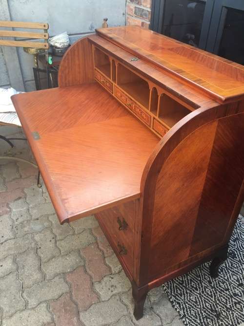 Stunning !!!!! Louis XV Style Cylinder Top Writing Bureau With Inlay Marquetry