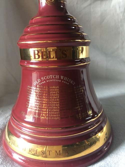 1st Wade Porcelain Bells Whiskey Decanter Christmas 1999 SEALED LIMITED EDITION