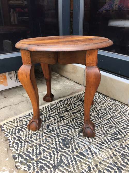 STUNNING CIRCULAR BLACK WOOD SIDE TABLE