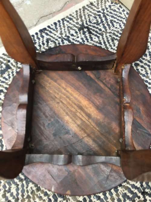 STUNNING CIRCULAR BLACK WOOD SIDE TABLE