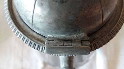 MANOR PERIOD T.W & CO LTD SHEFFIELD PEWTER COFFEE POT