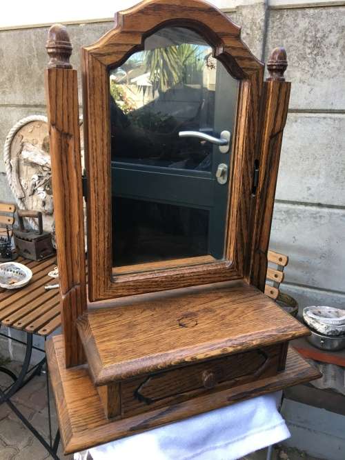 STUNNING CHEVAL SHAVING MIRROR