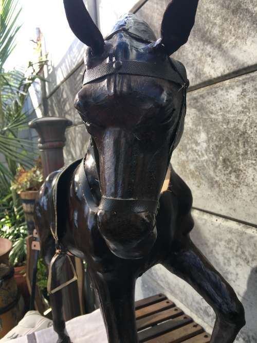 STUNNING LARGE GENUINE LEATHER HORSE STATUE