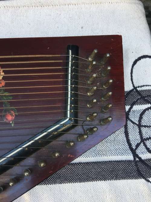 VINTAGE ROSEN GERMAN AUTOHARP