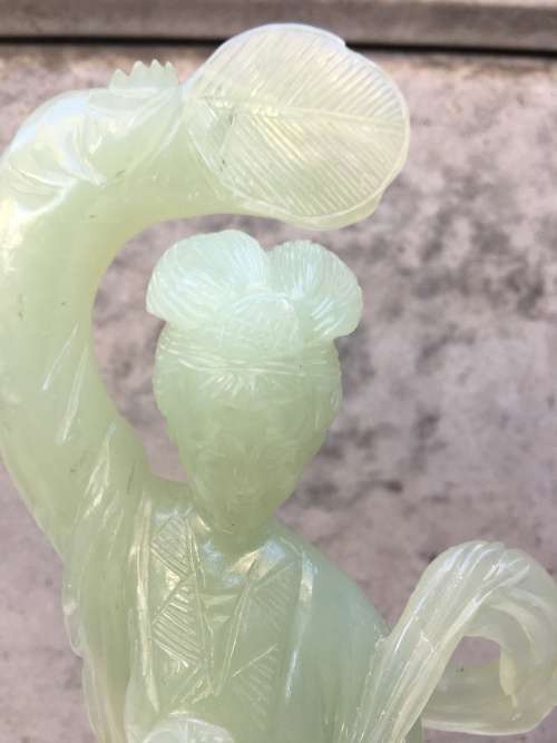 CHINESE CARVED VINTAGE JADE QUARTZ STONE LADY FIGURINE