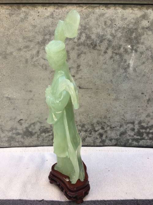 CHINESE CARVED VINTAGE JADE QUARTZ STONE LADY FIGURINE