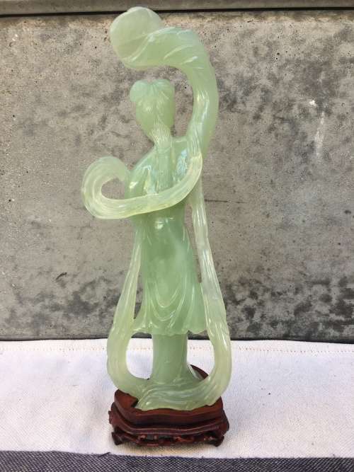 CHINESE CARVED VINTAGE JADE QUARTZ STONE LADY FIGURINE
