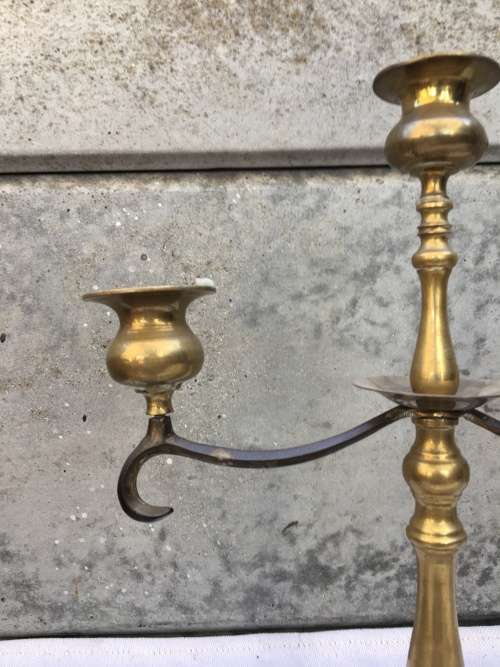 STUNNING DECORATIVE BRASS CANDELABRA