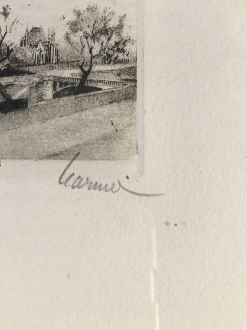 Beautiful framed pencil sketch of Paris Notre Dame Et Les Bouquinistes signed in a wooden frame