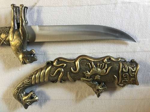 STUNNING decorative functional knife in a matching scabbard