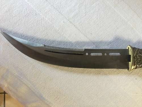 STUNNING Heavy large decorative functional knife in a matching scabbard